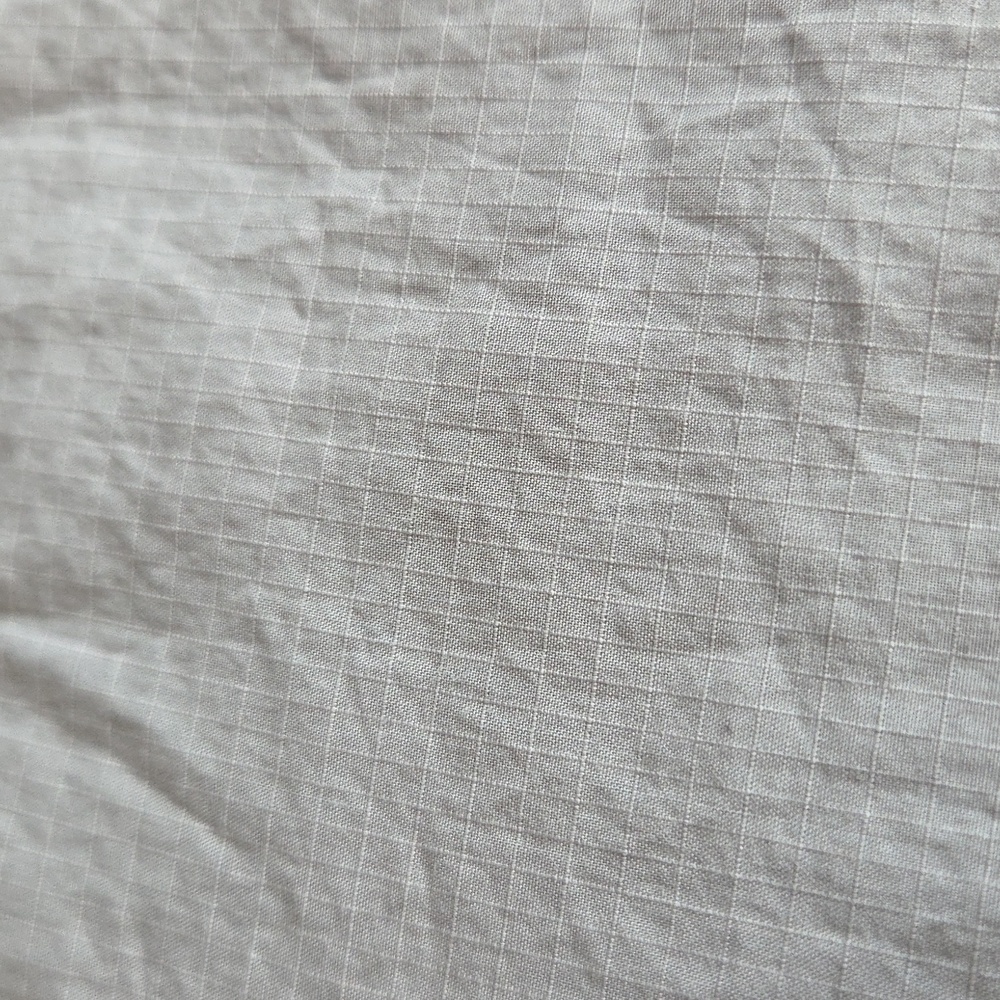 Men's Theory Dress Shirt. Size M. 100% Cotton.Ripstop Shirting. Light Gray/Beige - Picture 2 of 6